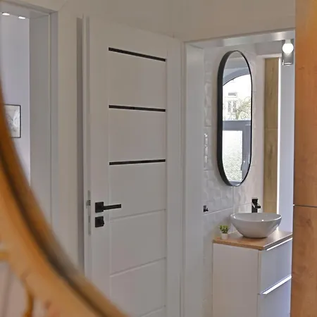 Sunset Apartments - Wyszynskiego - Rodzinne Apartamenty Tuz Obok Parku Zdrojowego